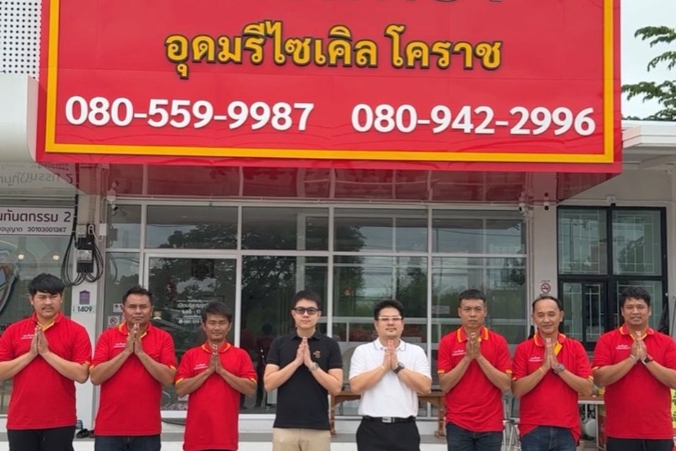 ภาพจริงทีมงานร้านอุดมรีไซเคิล หลอมทอง